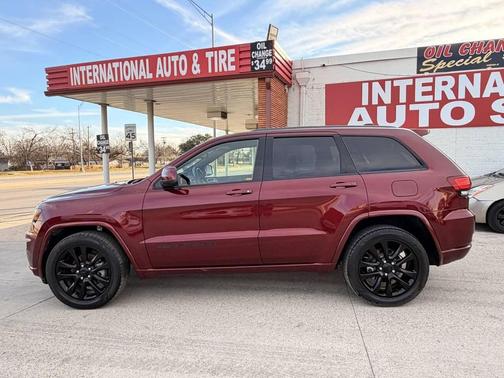 2017 Jeep Grand Cherokee Altitude