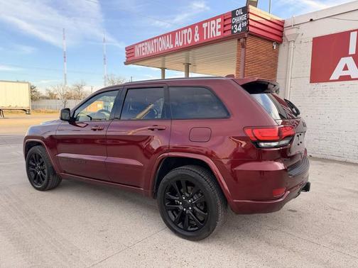 2017 Jeep Grand Cherokee Altitude