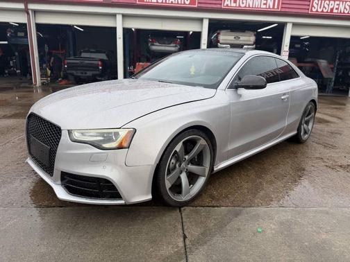 Prism Silver Crystal Effect 2013 Audi RS 5 4.2