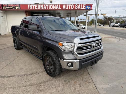 2017 Toyota Tundra SR5