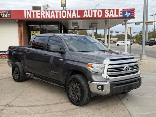 2017 Toyota Tundra SR5