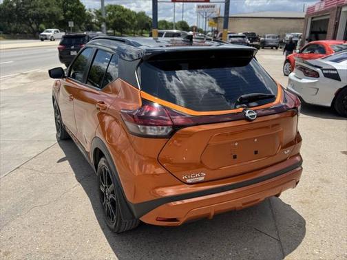 2023 Nissan Kicks SR