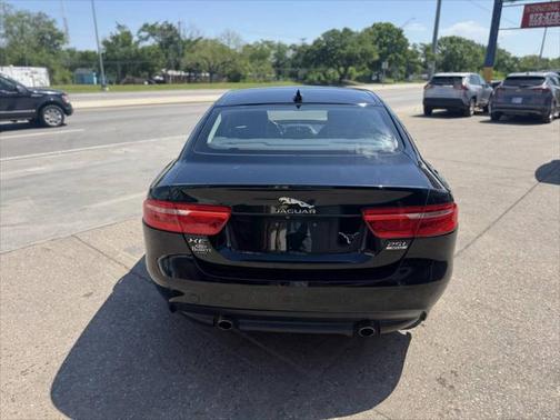 2019 Jaguar XE 25t