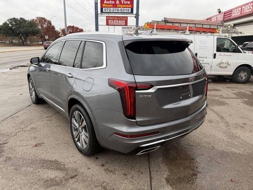 2021 Cadillac XT6 Premium Luxury FWD