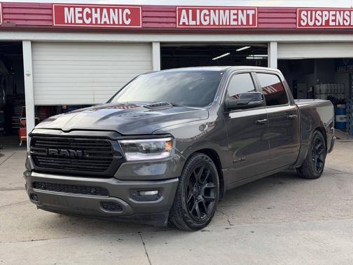 Granite Crystal Metallic Clearcoat 2023 RAM 1500 Laramie