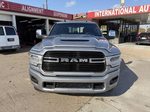 2023 RAM 2500 Laramie Crew Cab 4x4 6'4' Box