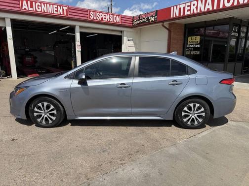 2020 Toyota Corolla Hybrid SE