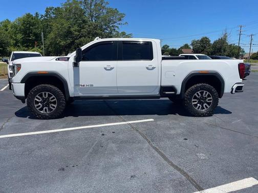 Summit White 2021 GMC Sierra 2500 AT4