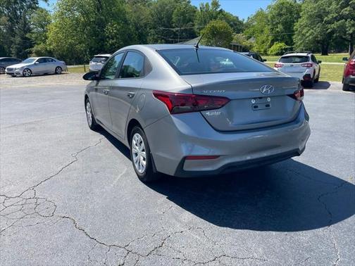 2022 Hyundai Accent SE