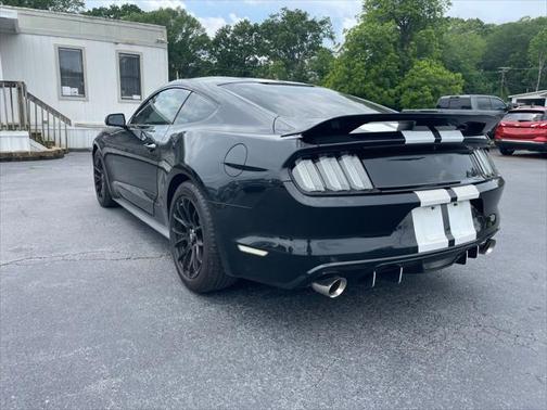 2015 Ford Mustang V6