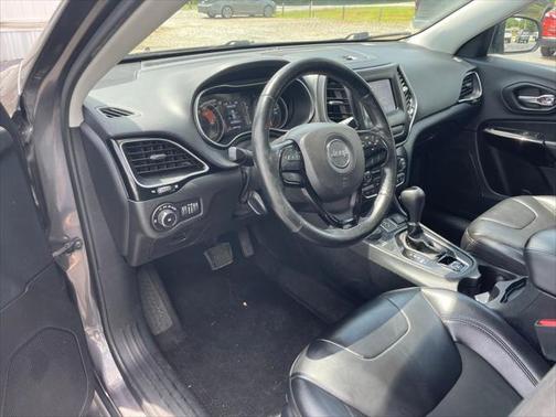 2020 Jeep Cherokee Altitude