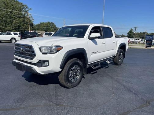 2016 Toyota Tacoma Base