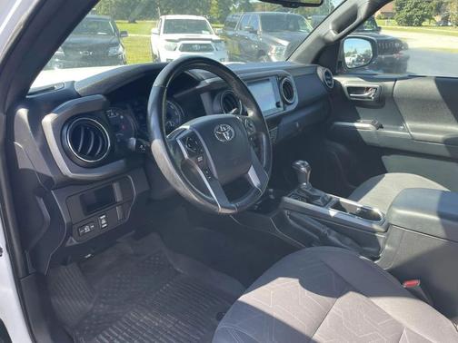 2016 Toyota Tacoma Base