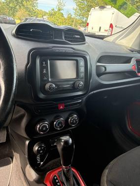 2015 Jeep Renegade Trailhawk