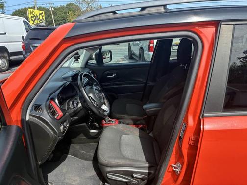 2015 Jeep Renegade Trailhawk