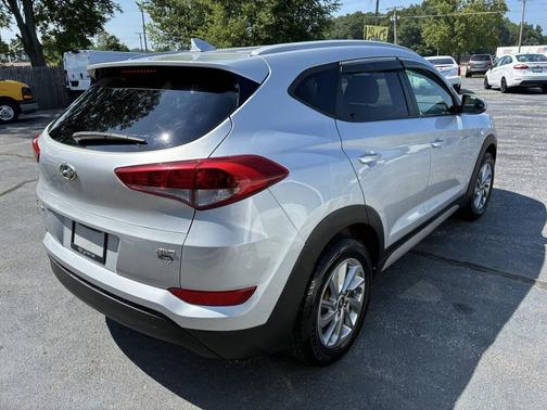 2018 Hyundai TUCSON SEL
