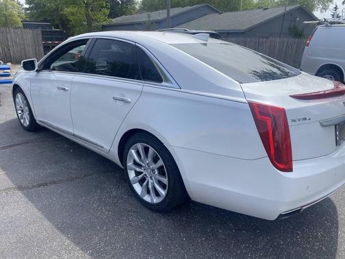 2016 Cadillac XTS Luxury