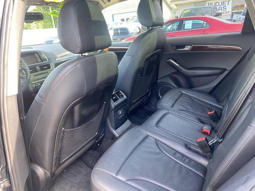 2012 Audi Q5 2.0T Premium Plus