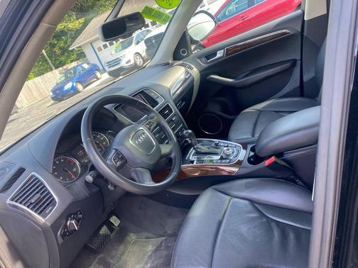 2012 Audi Q5 2.0T Premium Plus
