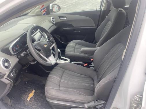 2017 Chevrolet Sonic LT