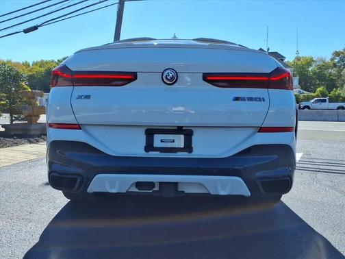 2023 BMW X6 M50i