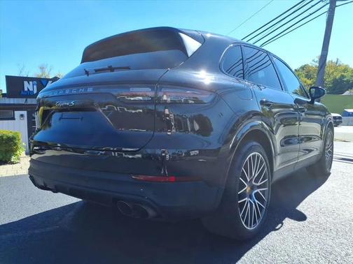 2021 Porsche Cayenne S