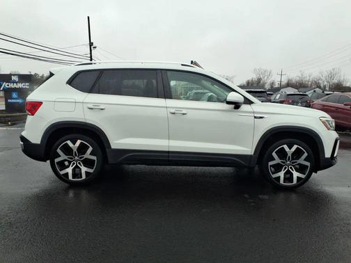 2022 Volkswagen Taos 1.5T SEL