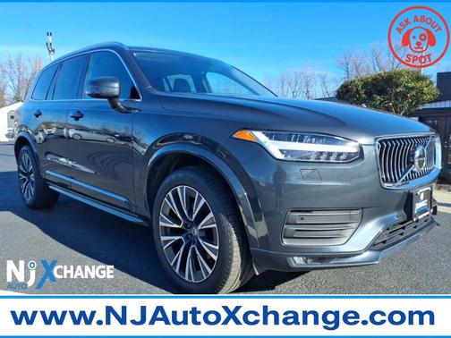 2022 Volvo XC90 T5 Momentum