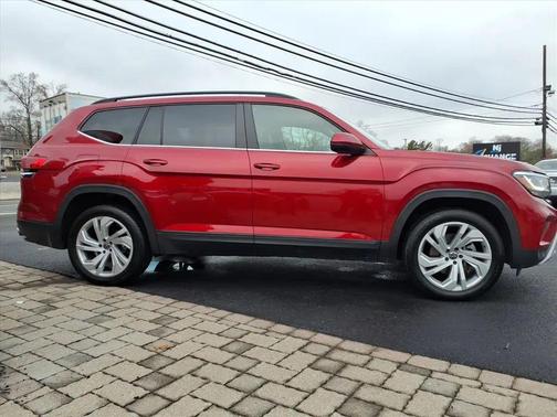 2022 Volkswagen Atlas SE 4Motion w/Tech Pkg Sport Utility 4D