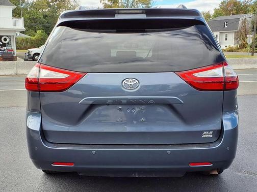 2016 Toyota Sienna XLE Premium