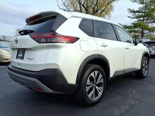 2022 Nissan Rogue SV