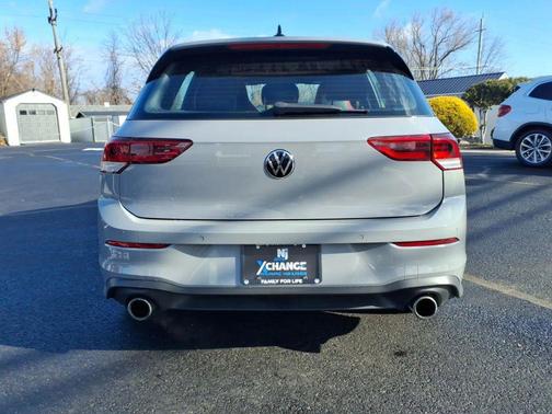 2022 Volkswagen Golf GTI 2.0T SE DSG