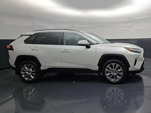 Wind Chill Pearl 2024 Toyota RAV4 XLE Premium