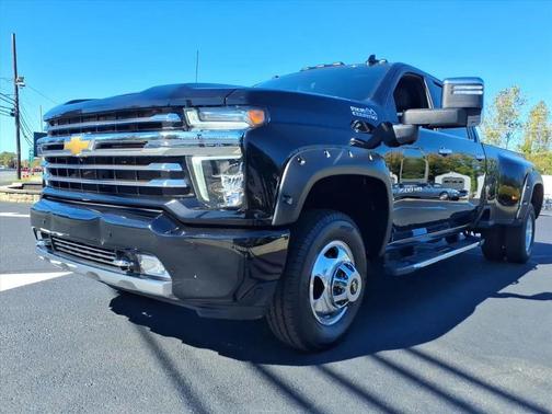 2022 Chevrolet Silverado 3500 High Country