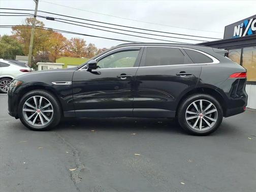 2017 Jaguar F-PACE 35t Prestige