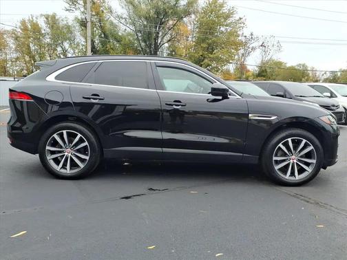 2017 Jaguar F-PACE 35t Prestige