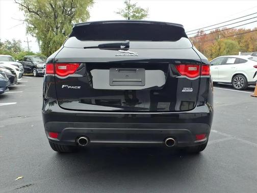 2017 Jaguar F-PACE 35t Prestige