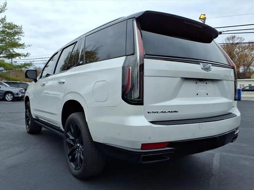 2022 Cadillac Escalade Sport Platinum