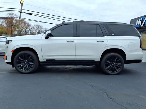 2022 Cadillac Escalade Sport Platinum