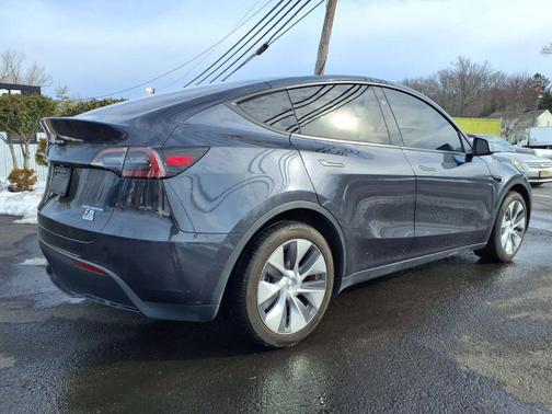 2024 Tesla Model Y Long Range Dual Motor All-Wheel Drive