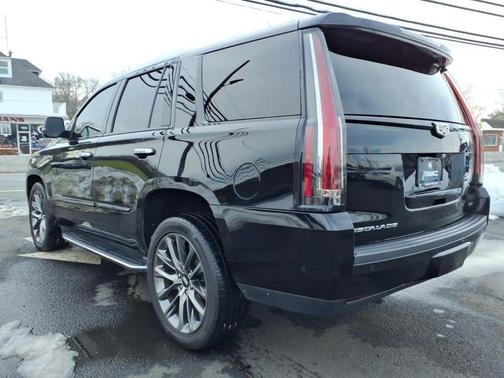 2019 Cadillac Escalade Luxury
