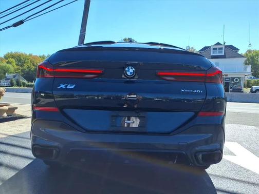 2023 BMW X6 xDrive40i