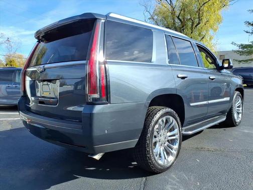 2020 Cadillac Escalade Luxury