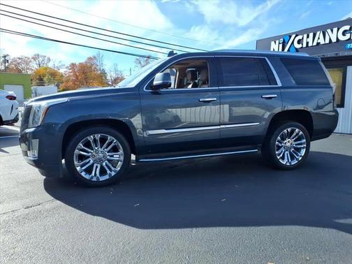 2020 Cadillac Escalade Luxury