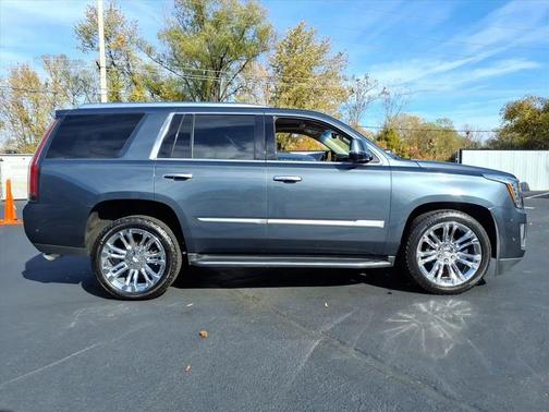 2020 Cadillac Escalade Luxury