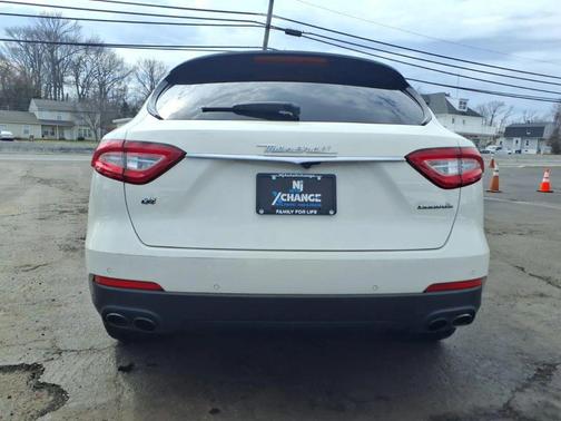 2018 Maserati Levante Base