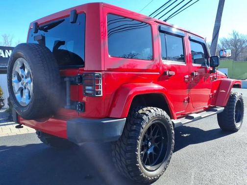 2016 Jeep Wrangler Unlimited Sahara