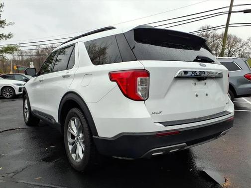 2020 Ford Explorer XLT Sport Utility 4D