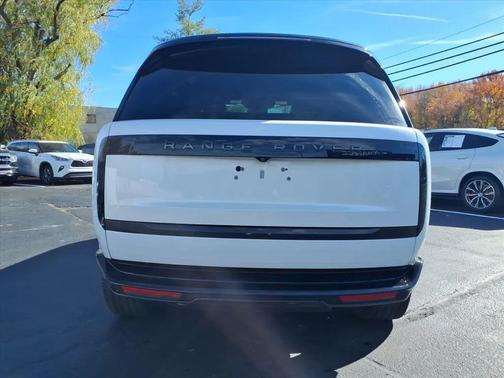 2023 Land Rover Range Rover P530 SE