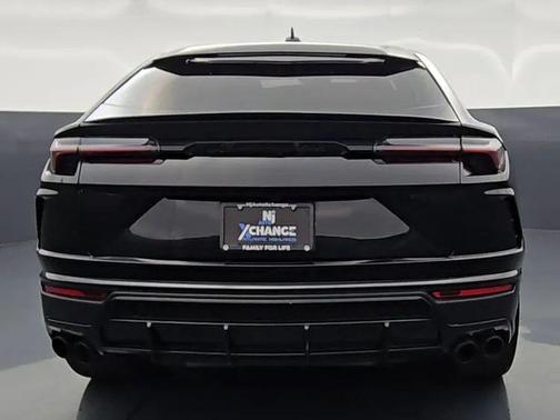 2022 Lamborghini Urus Sport Utility 4D